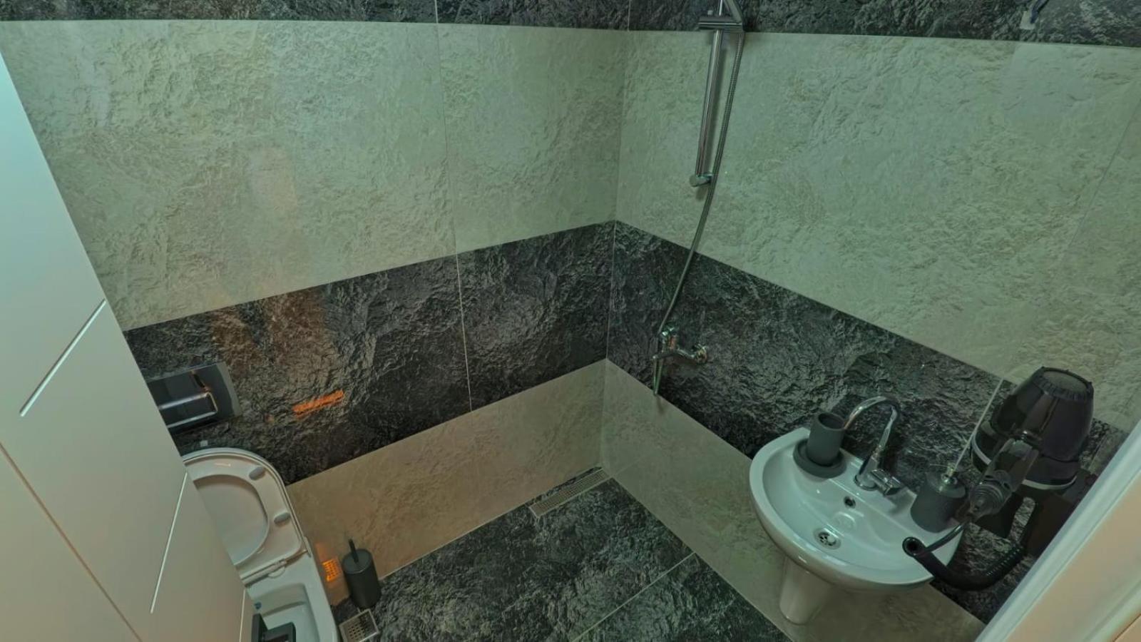 Sinor Apartment